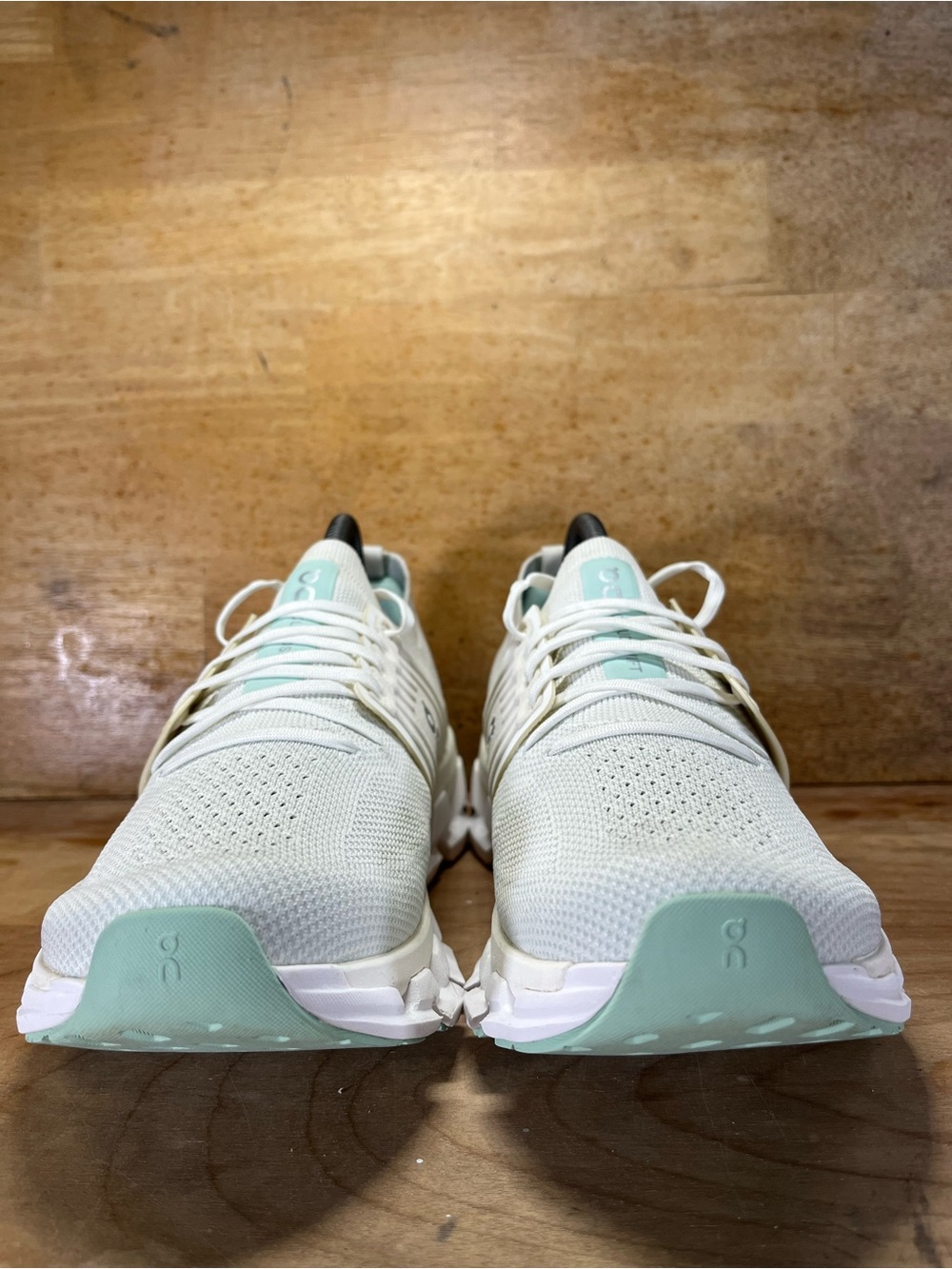 On CloudSwift 3 REFLECTIVE Womens Size 9 Running Shoes Sneakers Ivory Creek - Picture 2 of 12